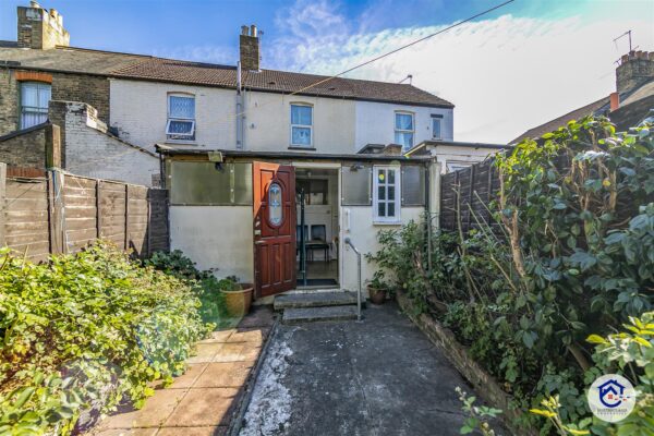 Dysons road, London N18