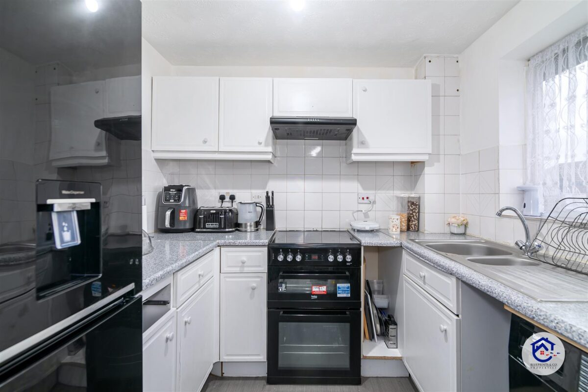 Acworth Close, London N9