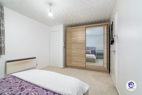 Acworth Close, London N9