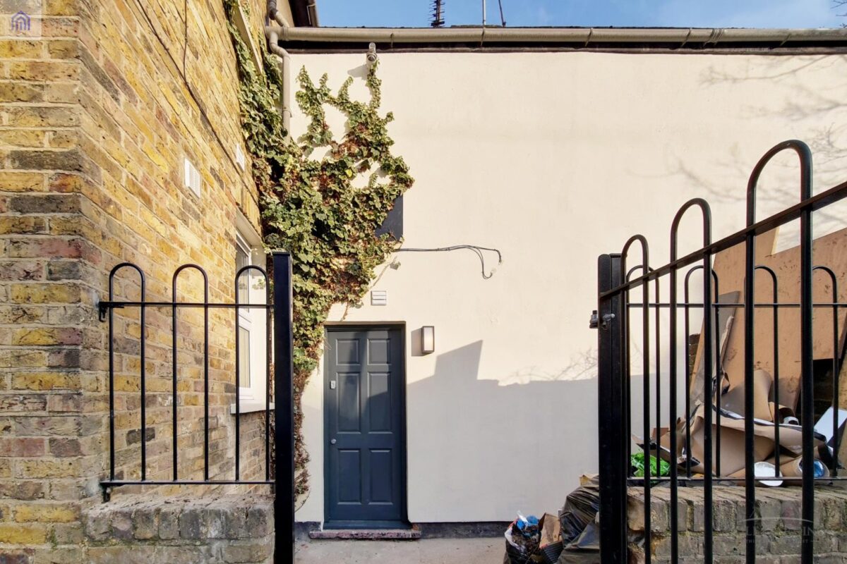 Vicarage Road, London N17