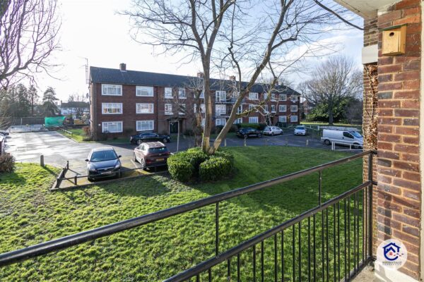 Merryhills Court, London N14