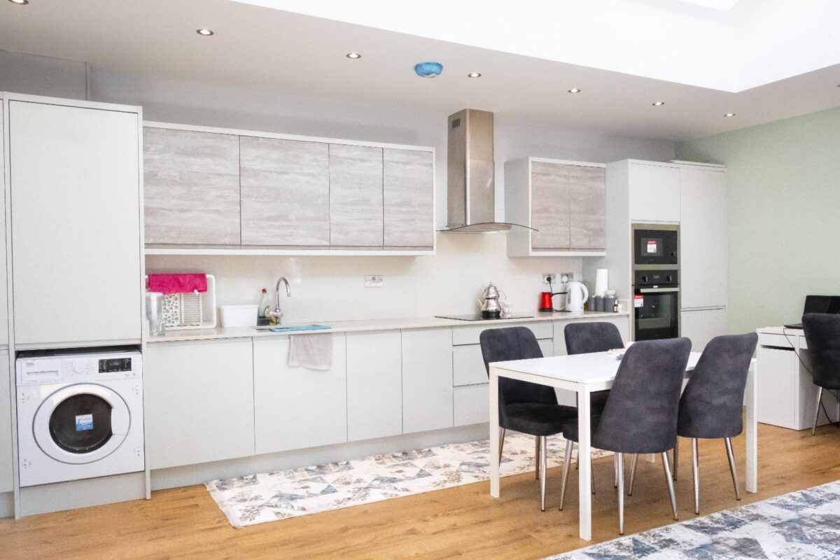 High Street, Hampton Hill, Hampton