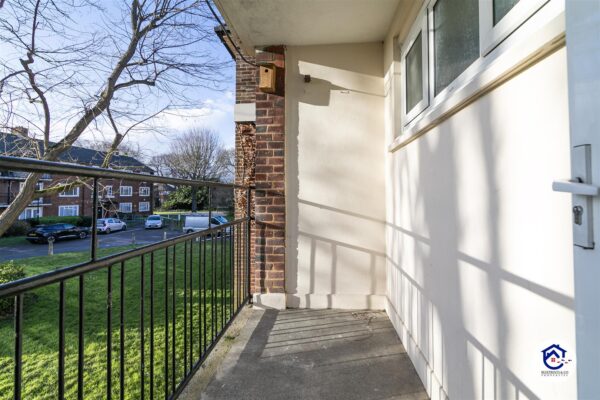 Merryhills Court, London N14