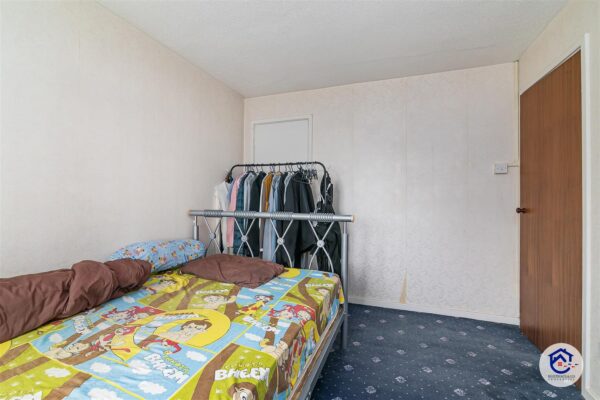 Grantham Gardens, Romford RM6