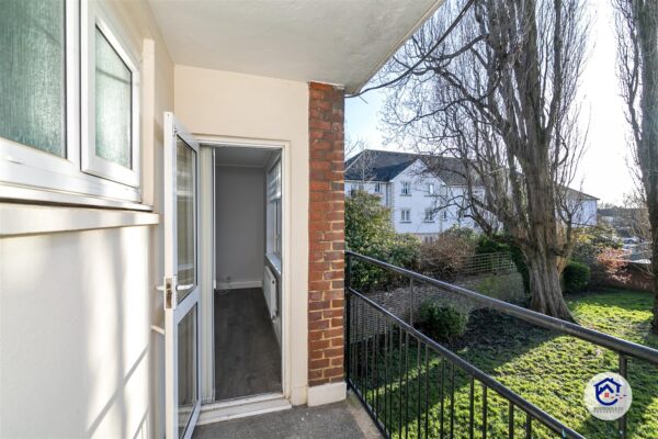 Merryhills Court, London N14