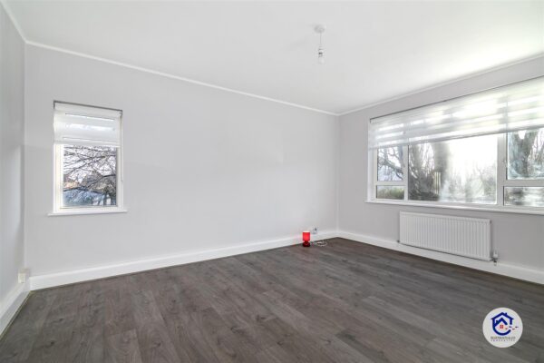 Merryhills Court, London N14