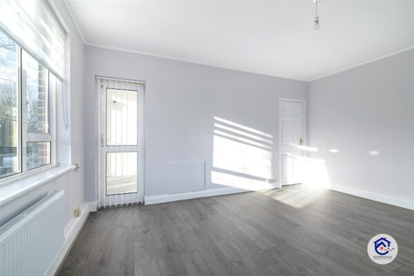 Merryhills Court, London N14