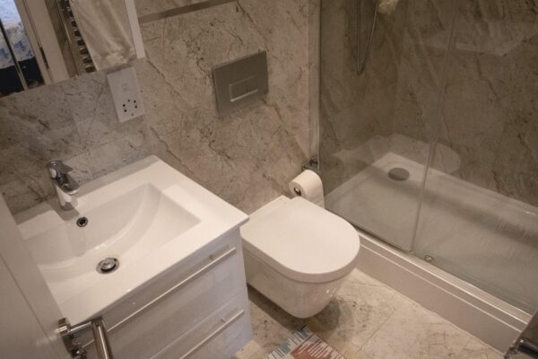 High Street, Hampton Hill, Hampton