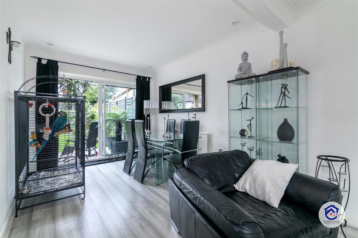 Cuckoo Hall Lane, London N9