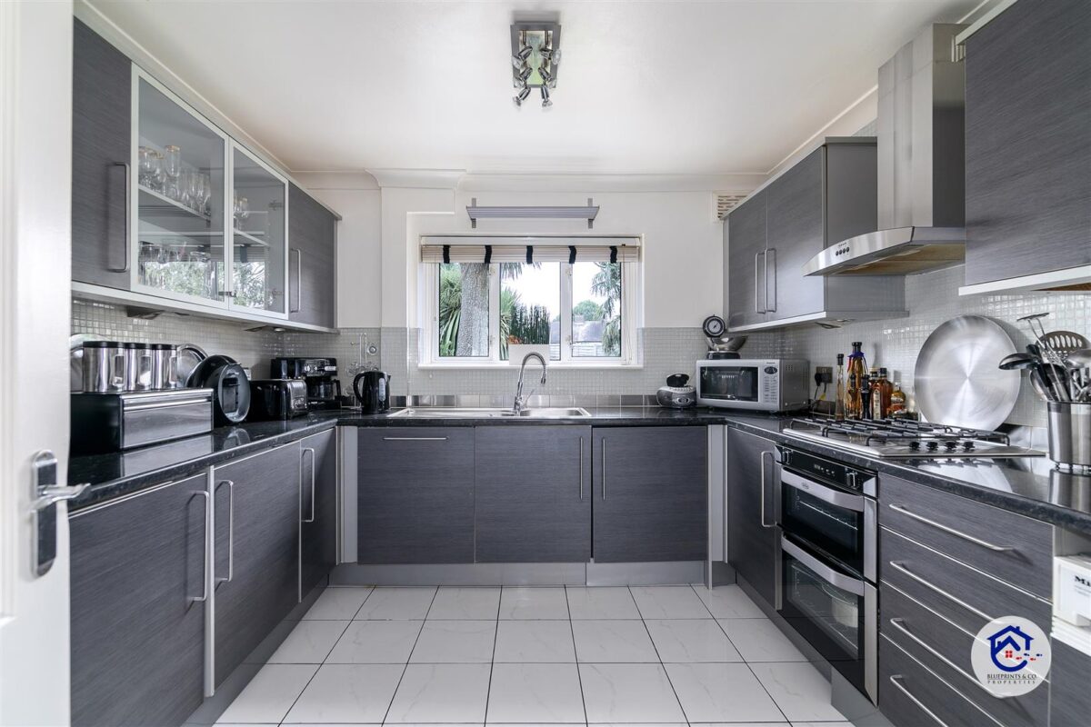 Cuckoo Hall Lane, London N9