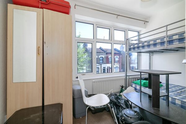 The Avenue, London N17