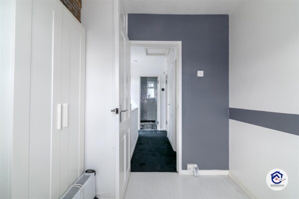 Cuckoo Hall Lane, London N9