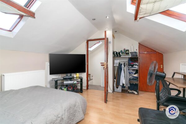 Great Cambridge Road, London N18