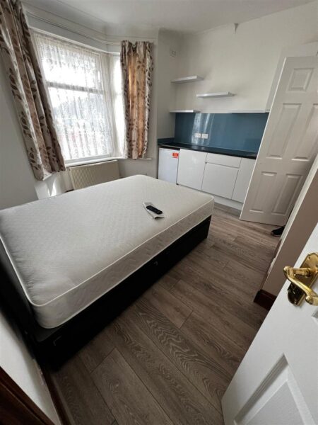 Holmwood Road, Enfield