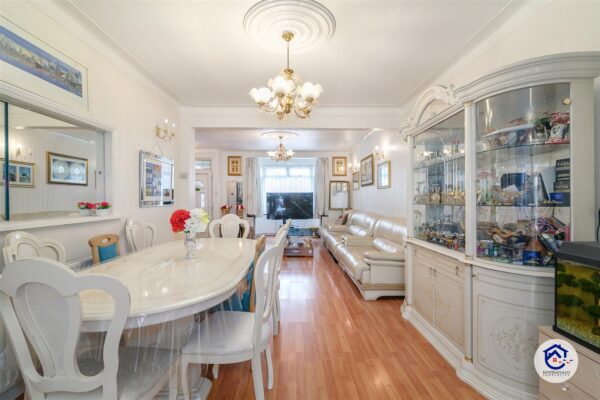 Great Cambridge Road, London N18