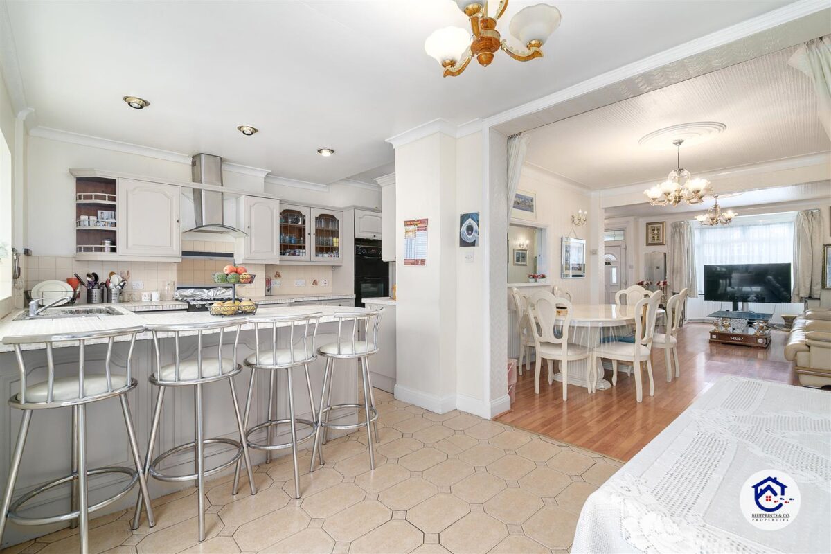 Great Cambridge Road, London N18