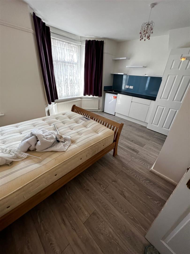 Holmwood Road, Enfield