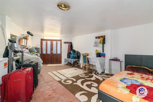 Great Cambridge Road, London N18