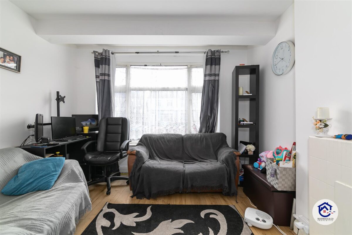 Gilda Avenue, Enfield EN3