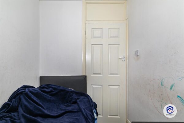 Gilda Avenue, Enfield EN3