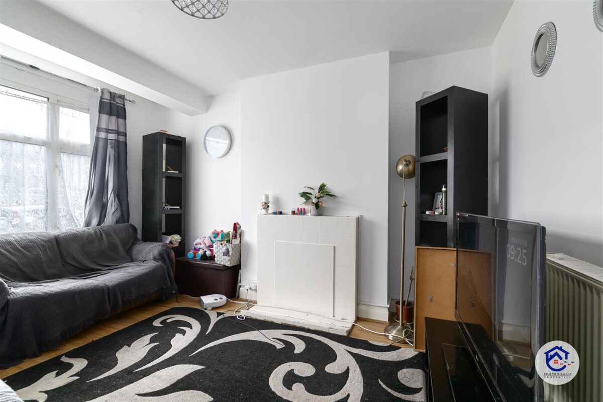 Gilda Avenue, Enfield EN3