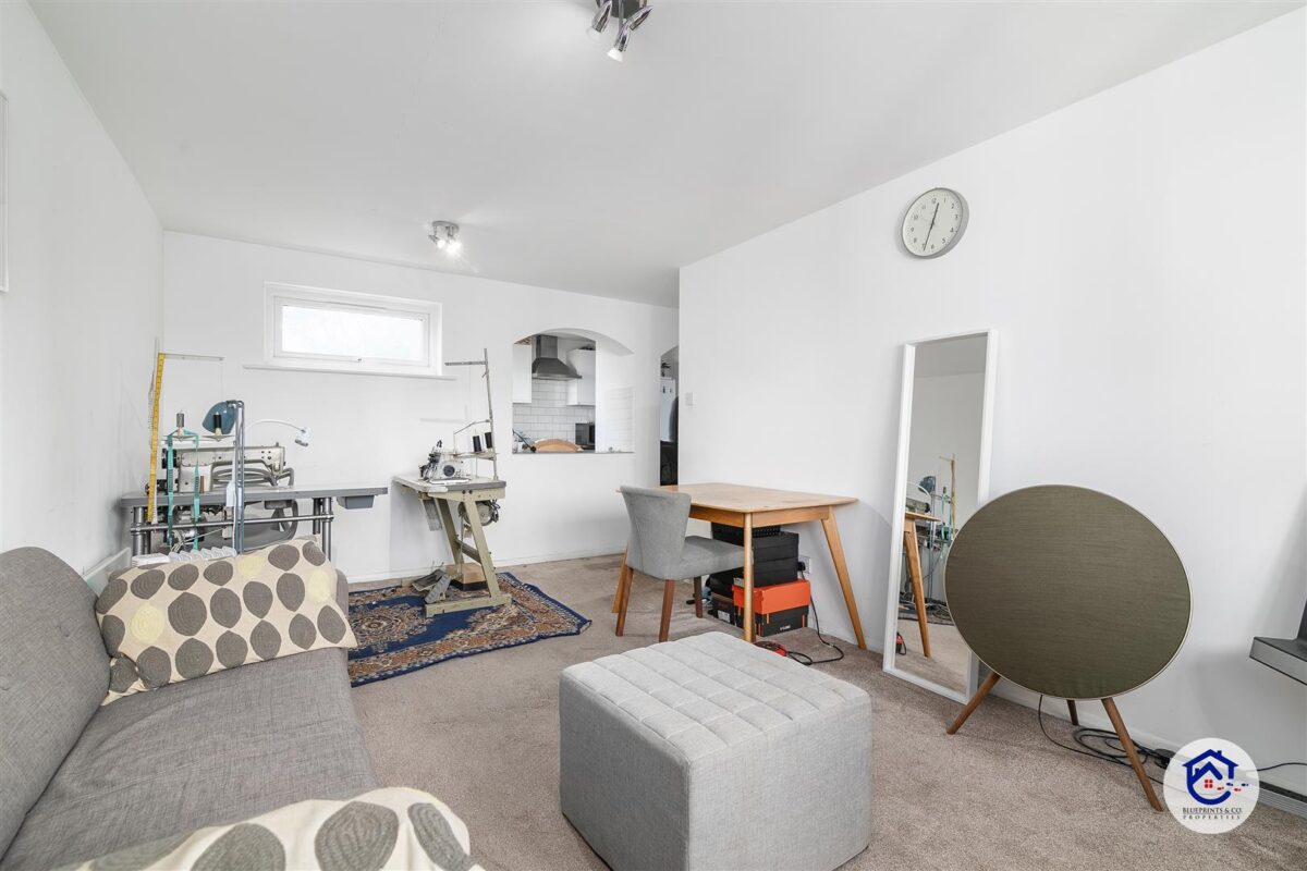 Chaffinch Close, London