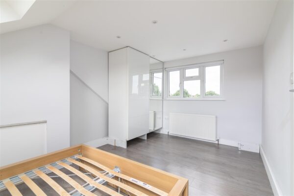 Weir Hall Avenue, London,  N18