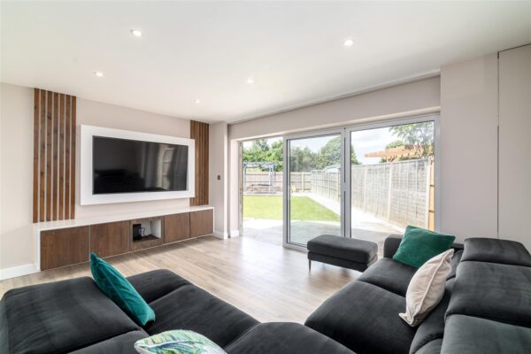 Weir Hall Avenue, London,  N18