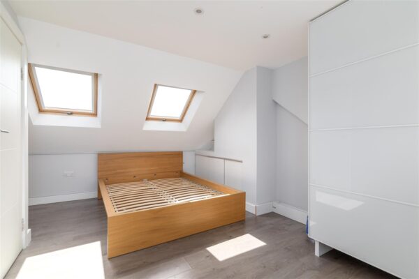 Weir Hall Avenue, London,  N18