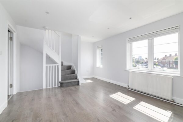 Weir Hall Avenue, London,  N18