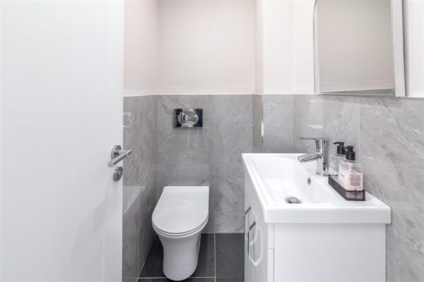 Weir Hall Avenue, London,  N18