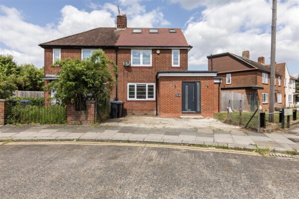 Weir Hall Avenue, London,  N18