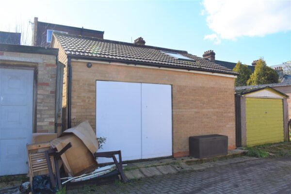 Aberdeen Road, London, N18